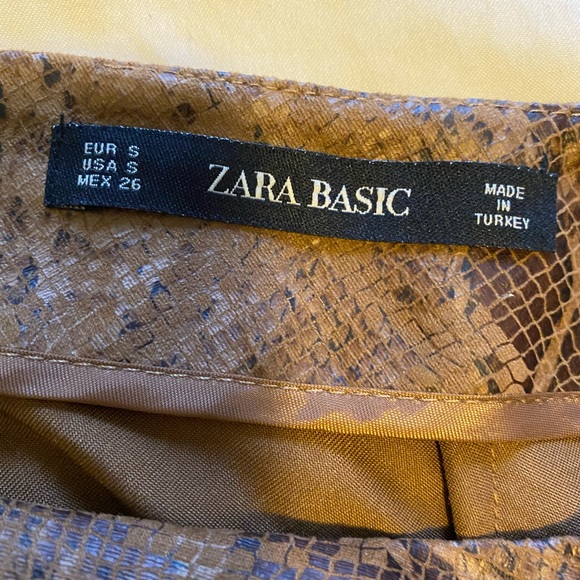 Zara snake skin skirt, side slit, size S - Picture 6 of 7